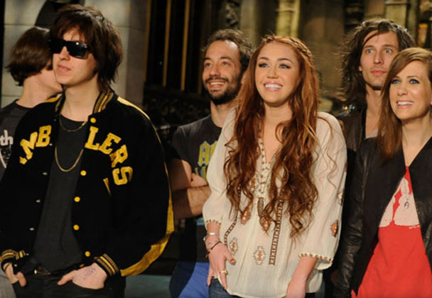 The Strokes y Miley Cyrus The Strokes y Miley Cyrus