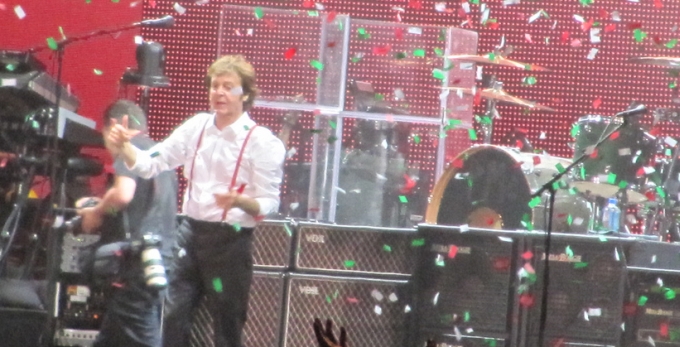 paul_mccartney_mexico_2010